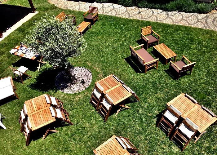 Cunda Vrodi 호텔 *