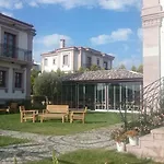 Cunda Vrodi Ayvalı