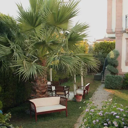 Cunda Vrodi Hotell *